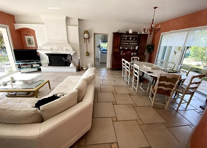 Frgk Claude Juan-les-pins Luxury With Pool & Ultra-fast Wi-fi Вилла