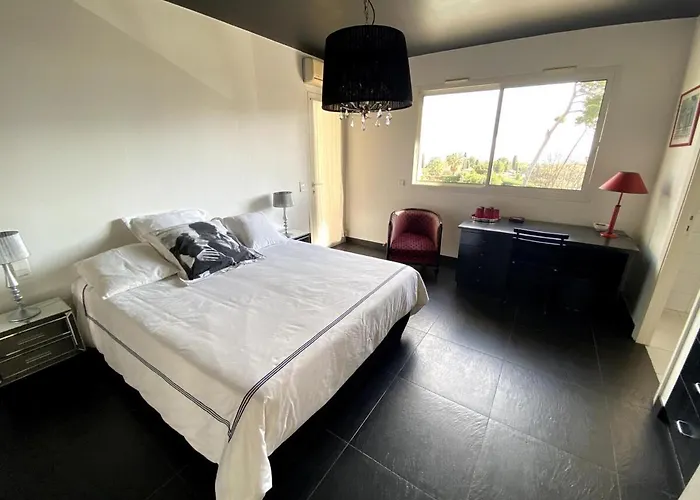 Villa Frgk Claude Juan-les-pins Luxury With Pool & Ultra-fast Wi-fi Antibes