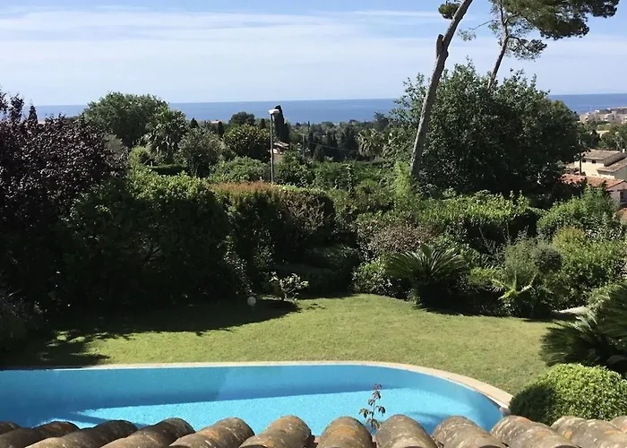 Frgk Claude Juan-les-pins Luxury With Pool & Ultra-fast Wi-fi Вилла